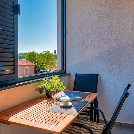 Art Apartment Monvidal Пула Екстер'єр фото