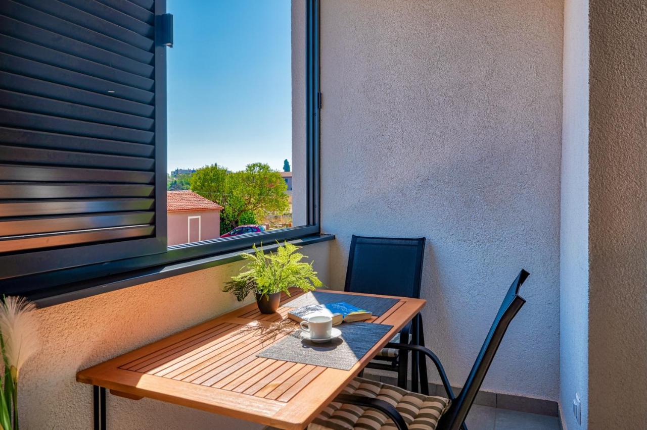 Art Apartment Monvidal Пула Екстер'єр фото