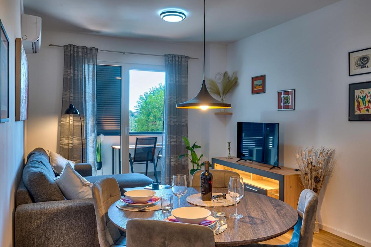 Art Apartment Monvidal Пула Екстер'єр фото