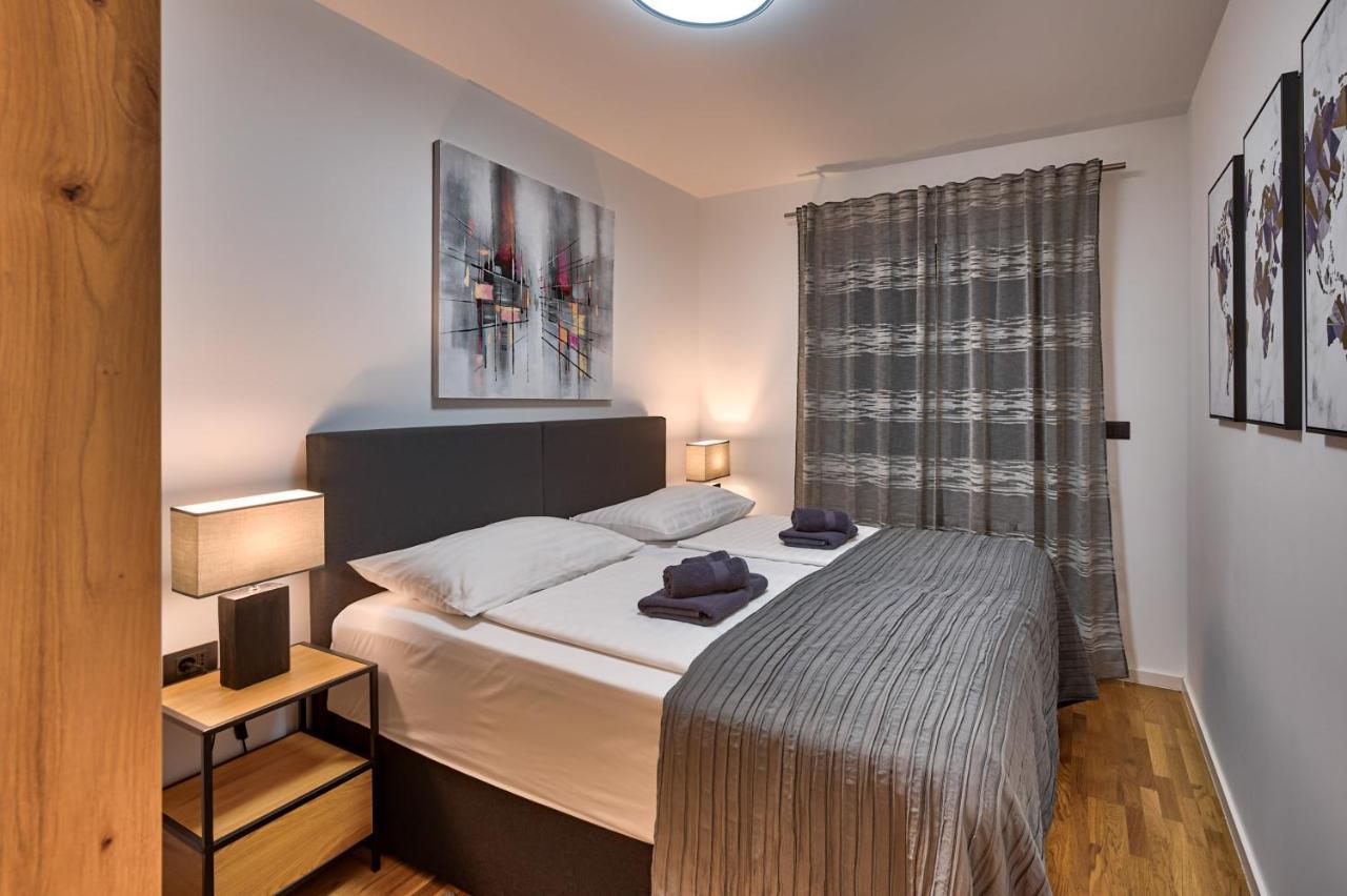 Art Apartment Monvidal Пула Екстер'єр фото